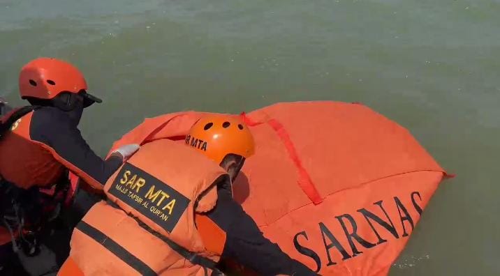 Perahu Terbalik, Nelayan Ditemukan Basarnas Meninggal Dunia