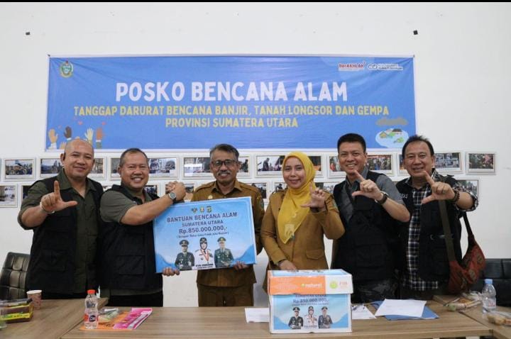 Bantuan Pemkot Bandar Lampung Tiba di Lokasi Bencana, Mayoritas Kepala OPD Turun Langsung Salurkan ke Warga