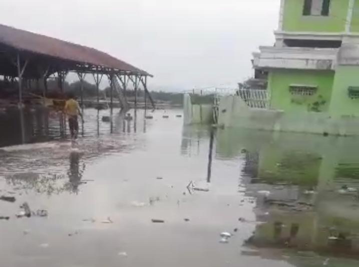 Pasca Ombak Tinggi, BMKG Peringatkan Warga soal Potensi Banjir Rob di Lampung