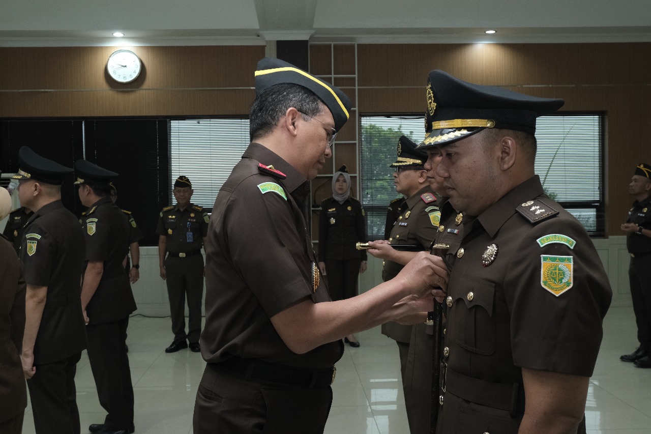 8 Pejabat Eselon III Dilantik, Kajati Lampung Ajak Tegakkan Hukum Humanis dan Profesional 