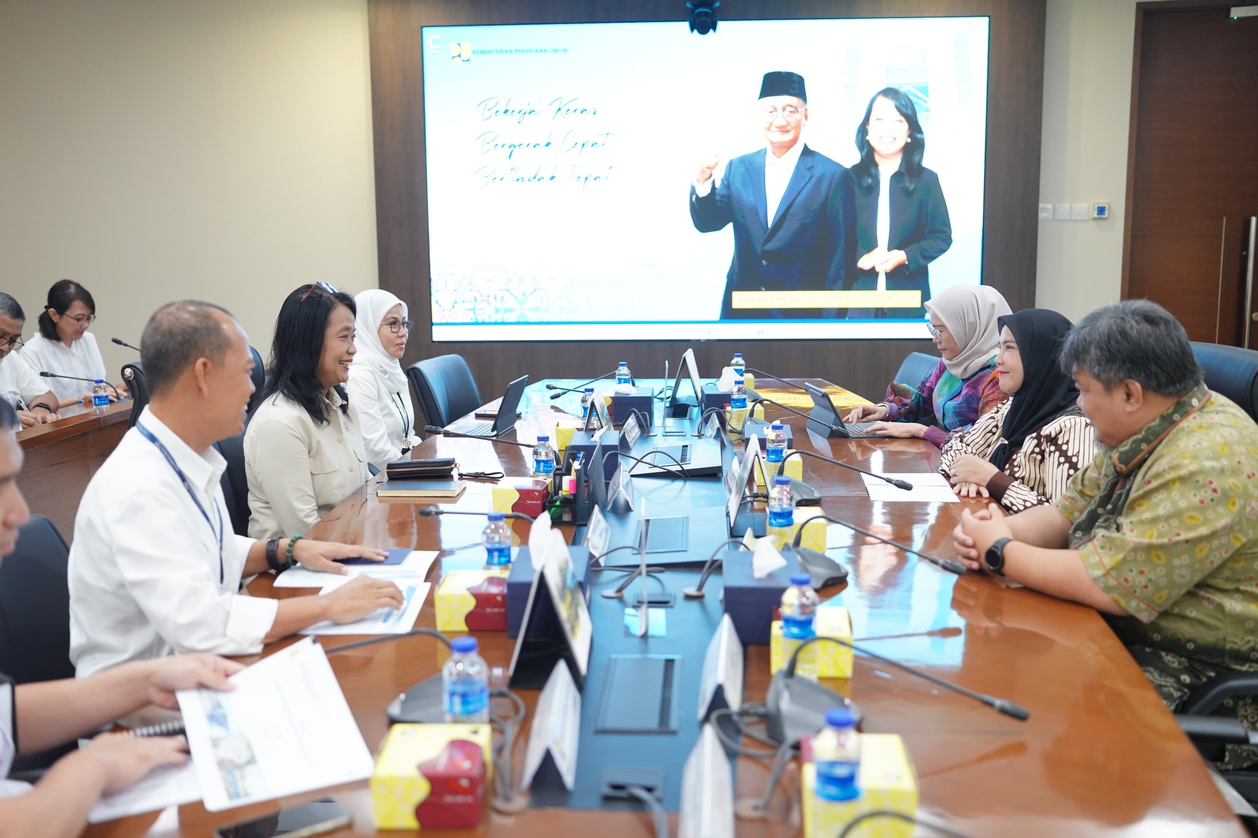 Ingin Wujudkan Kota Tanpa Banjir, Wali Kota Bandar Lampung Audiensi dengan Wamen PU