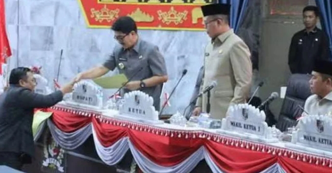 DPRD Lampung Utara  Sahkan PROPEMPERDA & APBD 2026, Fokus Perkuat Layanan Publik