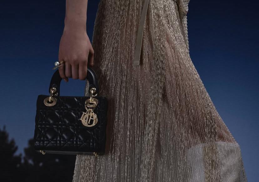 6 Cara Membedakan Tas Dior Ori dan KW, Jangan Sampai Tertipu!  