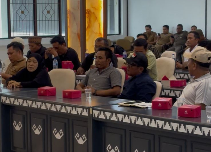 Rapat Gabah Pemprov Lampung Digelar Tertutup, Wartawan Diminta Keluar, Ada Apa?