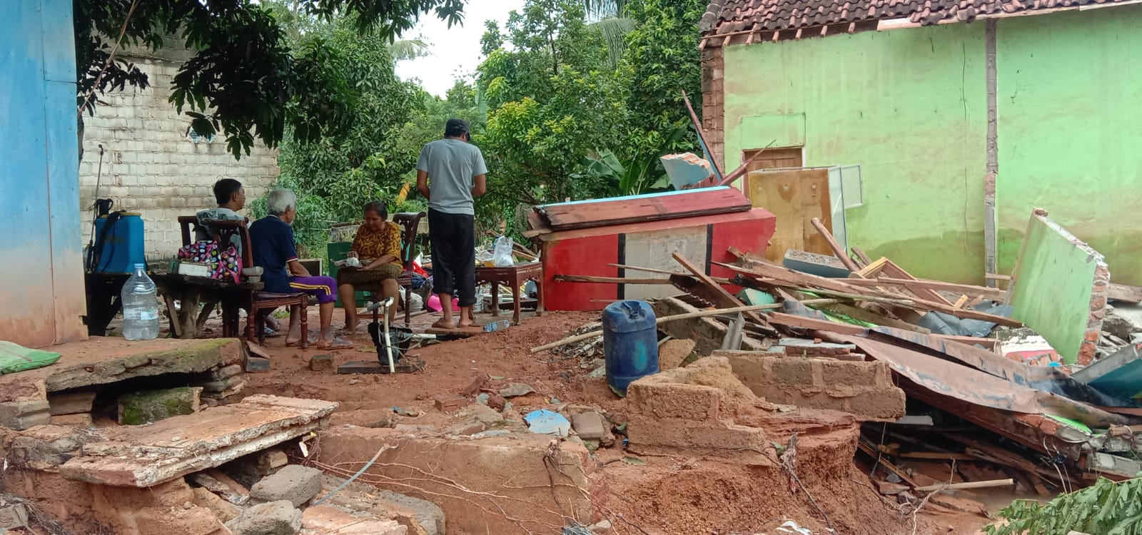 Pasca Diterjang Banjir, Warga Tulang Bawang Ngeluh Butuh Dapur Umum