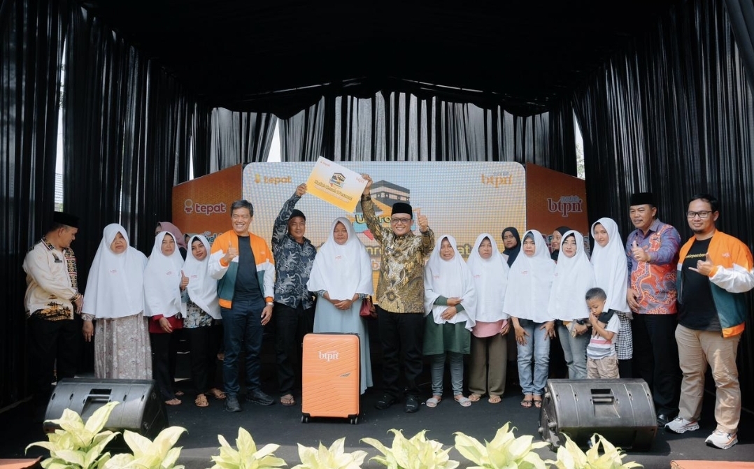 Di Festival Si Tepat, 10 Warga Kecamatan Bekri Serentak Berangkat Umrah Gratis dari BTPN Syariah
