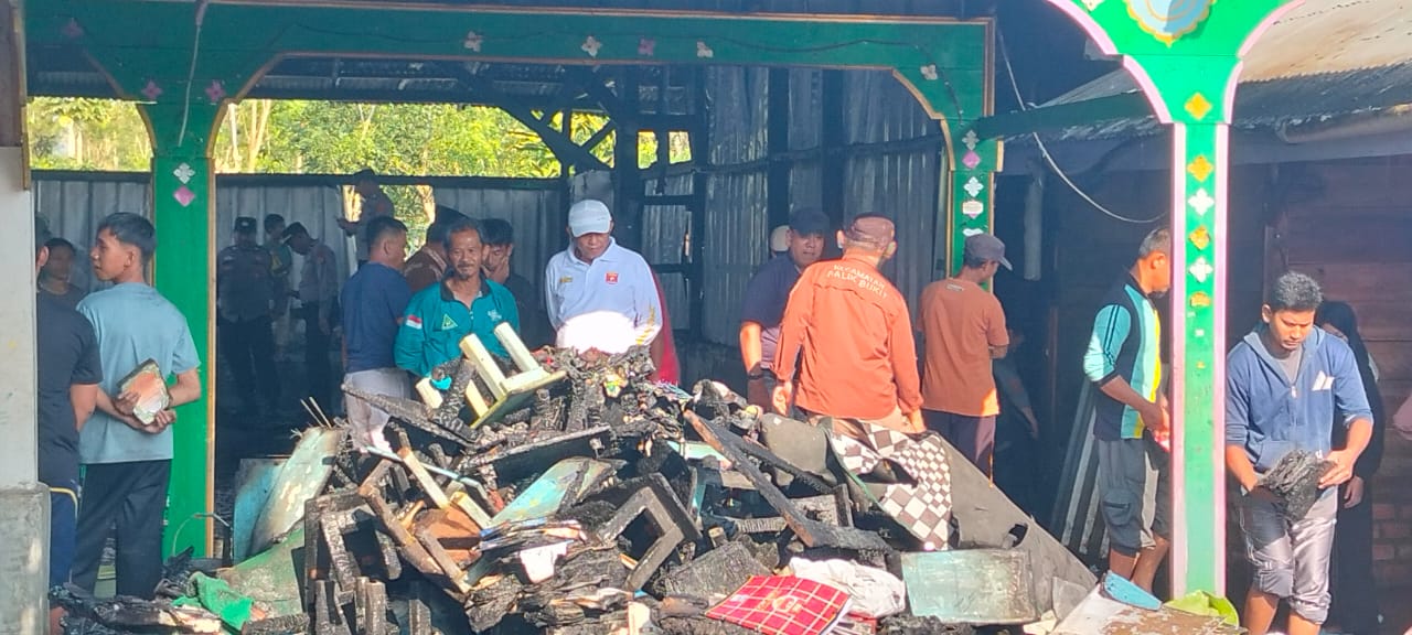 Pondok Pesantren Sunan Bonang Lampung Barat Hangus Terbakar, Kerugian Ditaksir Capai Rp300 Juta