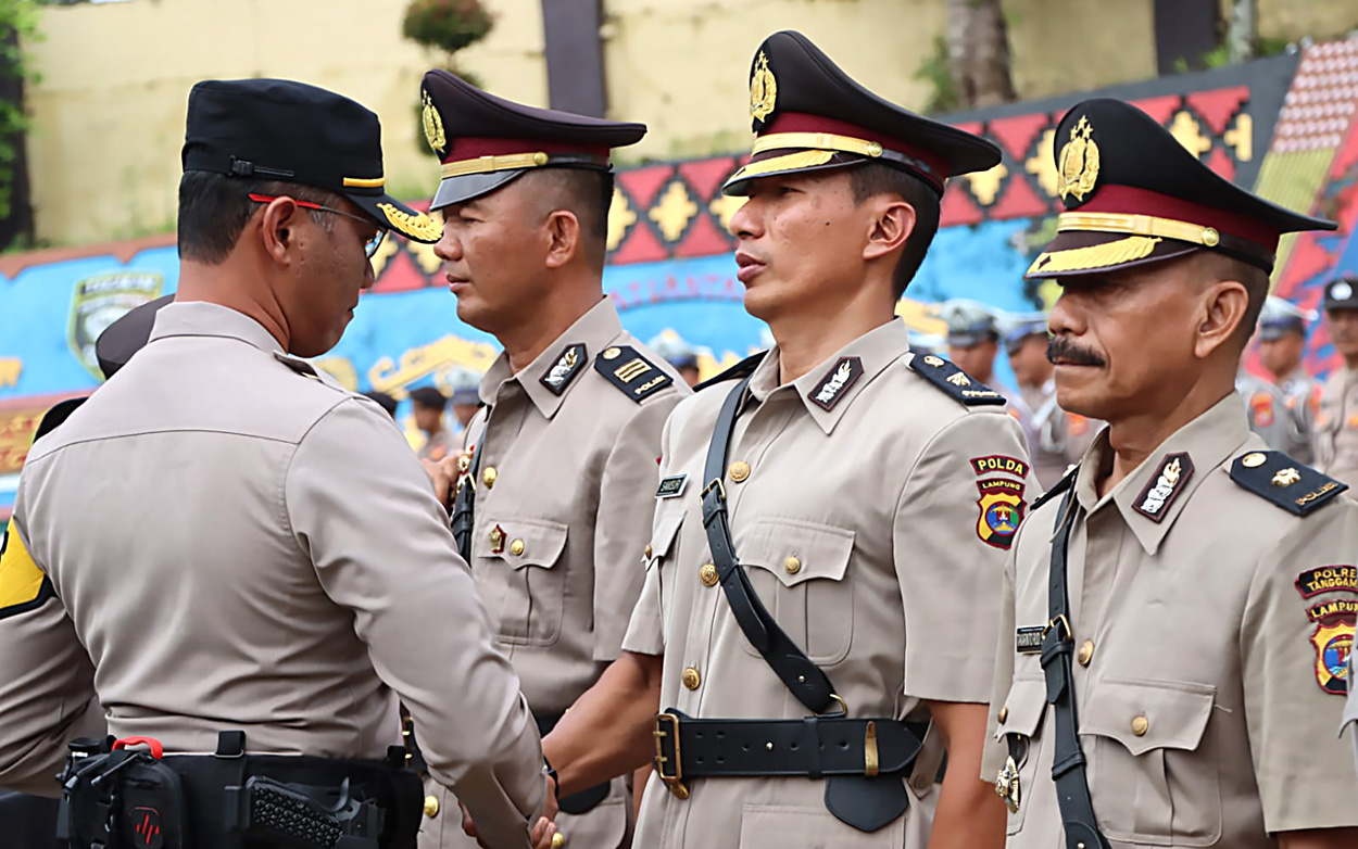 Alih Tugas Dalam Mutasi Polri, Kapolres Tanggamus Polda Lampung Pimpin Sertijab Dua Kabag, Kasat dan Kapolsek 