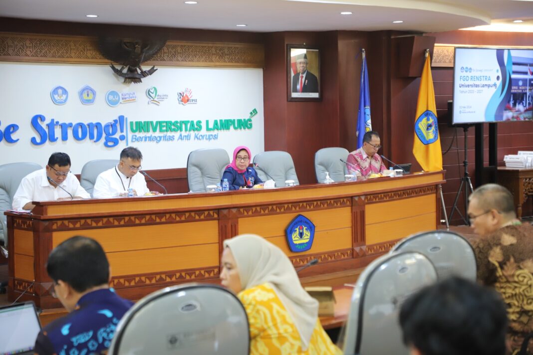 Rektor Unila Pimpin FGD Renstra 2023–2027: Fokus Pengembangan Program S-2 dan S-3