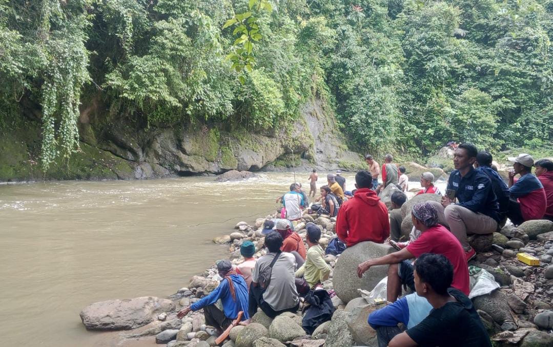 Terpeleset Saat Mancing di Sungai Semuong, Pengantin Baru di Suoh Lampung Barat Hanyut dan Tenggelam