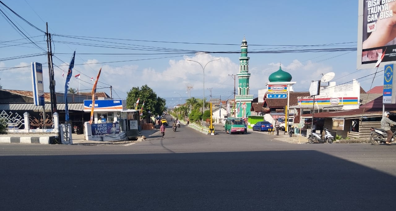 Sambut Kedatangan Presiden Joko Widodo, Ibu Kota Kabupaten Tanggamus Bersolek
