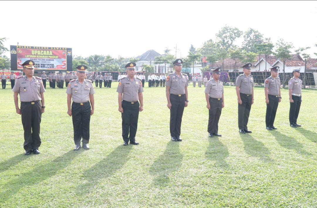 Tahun Baru Pangkat Baru, Puluhan Polisi di Tulang Bawang Resmi Naik Pangkat