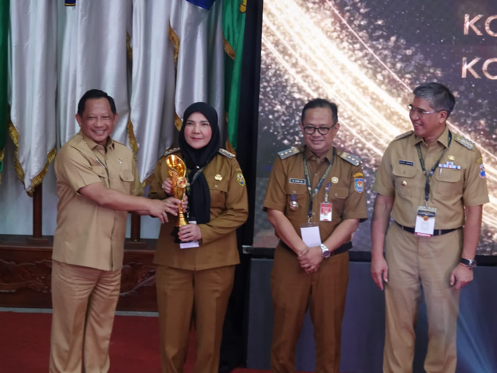Kemendagri Hadiahi Pemkot Bandar Lampung Penghargaan Kota Terinovatif