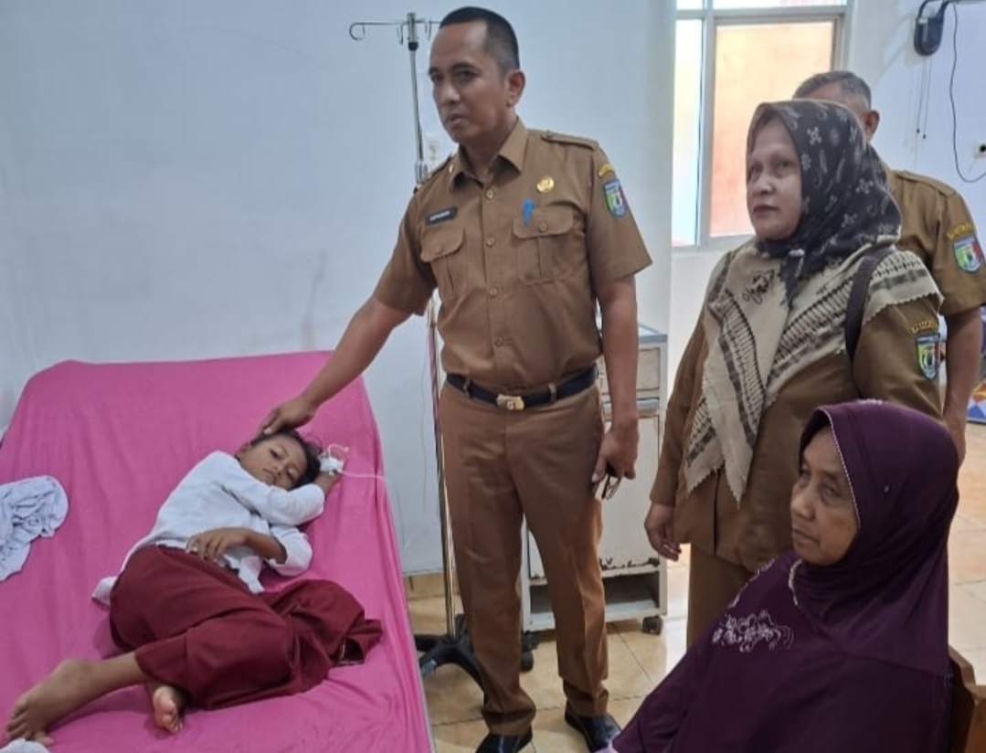 Keluhkan Sakit Perut hingga Sesak Napas, 8 Siswa SD Di Pringsewu Dilarikan ke Puskesmas