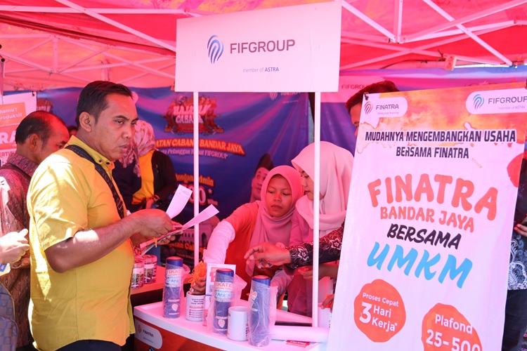 Rayakan Kebersamaan, FIFGROUP Hajatan Bandar Jaya Sebar Promo, Hiburan, hingga Aksi Sosial