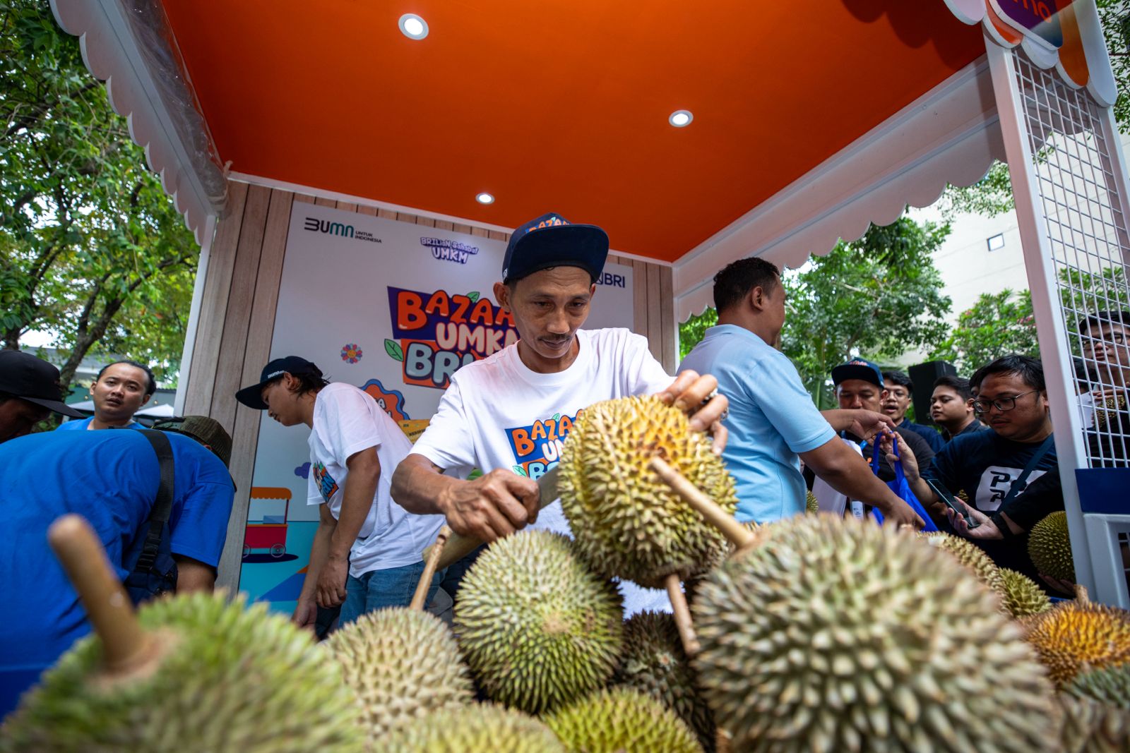 Pemberdayaan BRI Bikin Kelompok Petani Durian Pekalongan Makin Berkembang