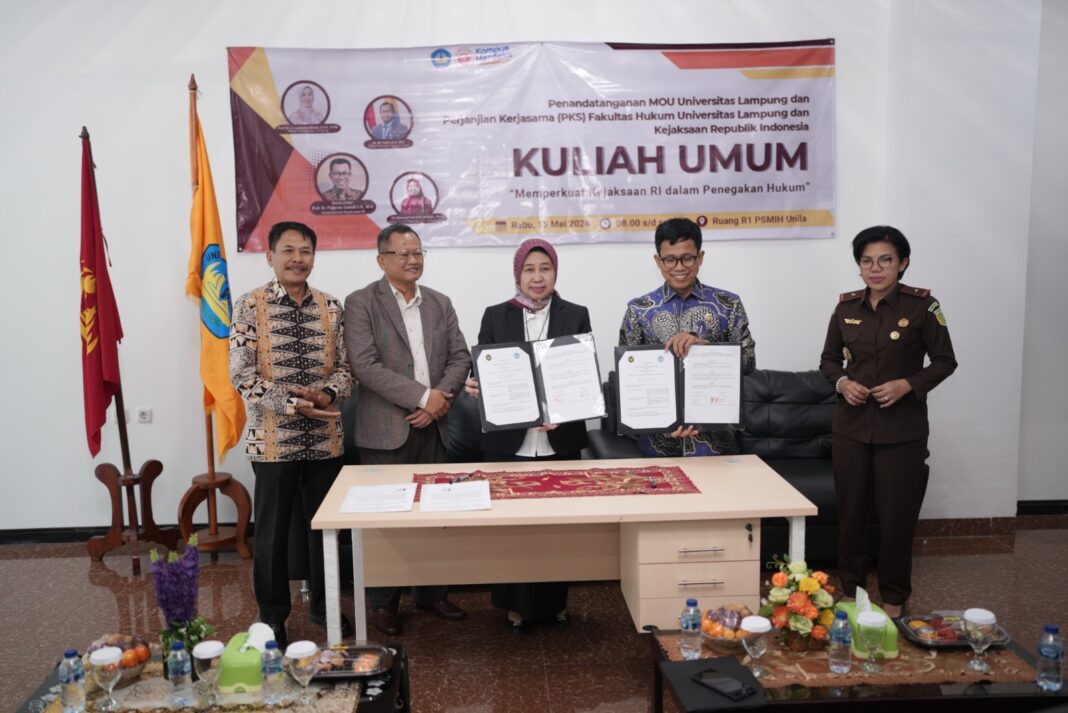 Adakan Kuliah Umum, Unila dan Komisi Kejaksaan RI Teken MoU 