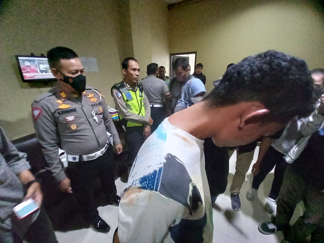 Sedang Hunting C3, Polisi Amankan Dua Pria yang Diduga Pengedar Sabu