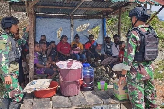KKB Papua Minggir ! Ini Bukti Kekompakan TNI dengan Warga di Papua