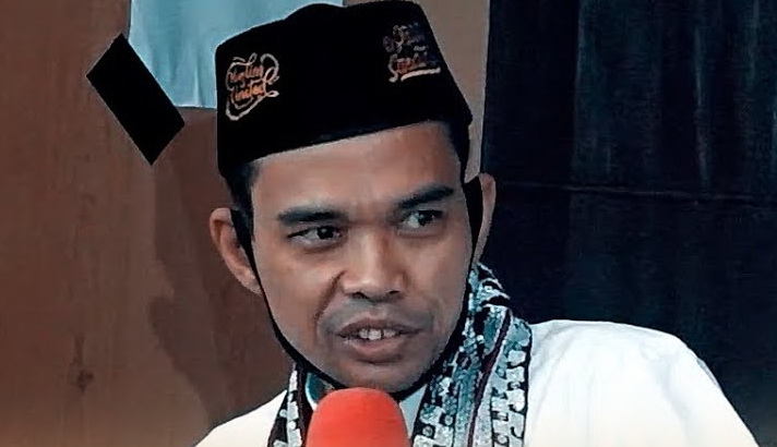 Benarkah Ruh Pulang ke Rumah Setiap Malam Jumat? Ustadz Abdul Somad Menjawab 