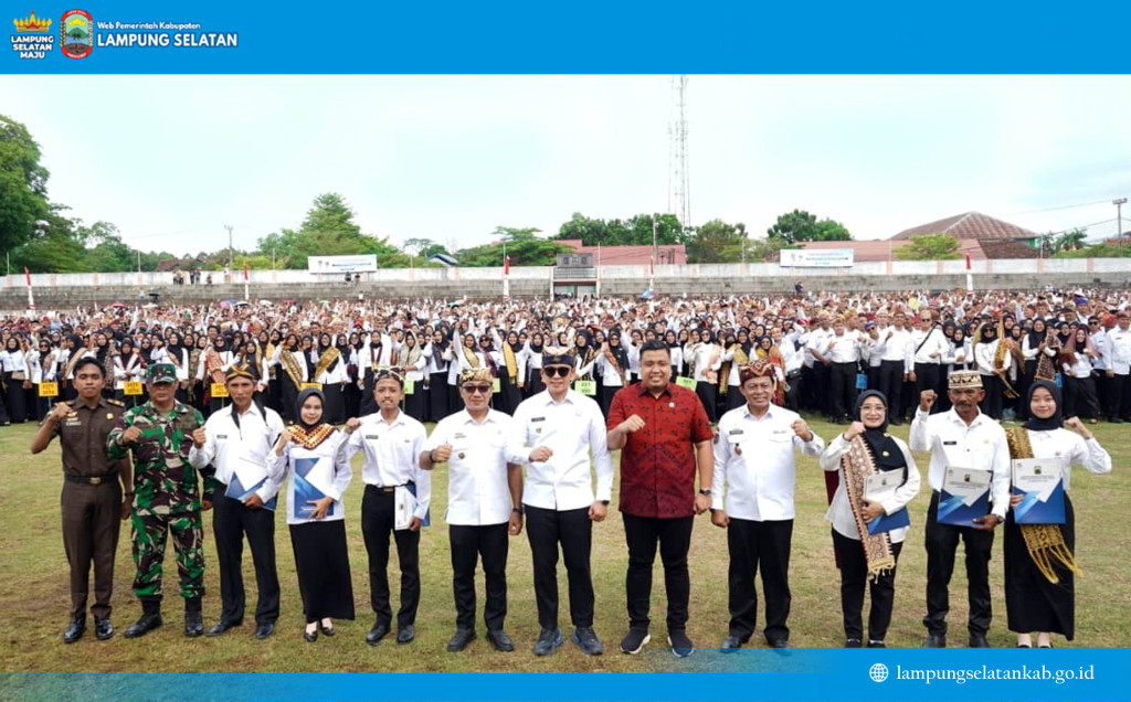 Kado Akhir Tahun, 5.792 Honorer Resmi Jadi PPPK Paruh Waktu, Bupati Egi Dorong Birokrasi 'Betik' di Lamsel
