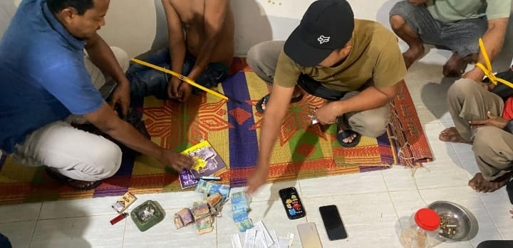 Polisi Ringkus 6 Pelaku Judi Togel, Uang Tunai dan Ponsel Jadi Barang Bukti