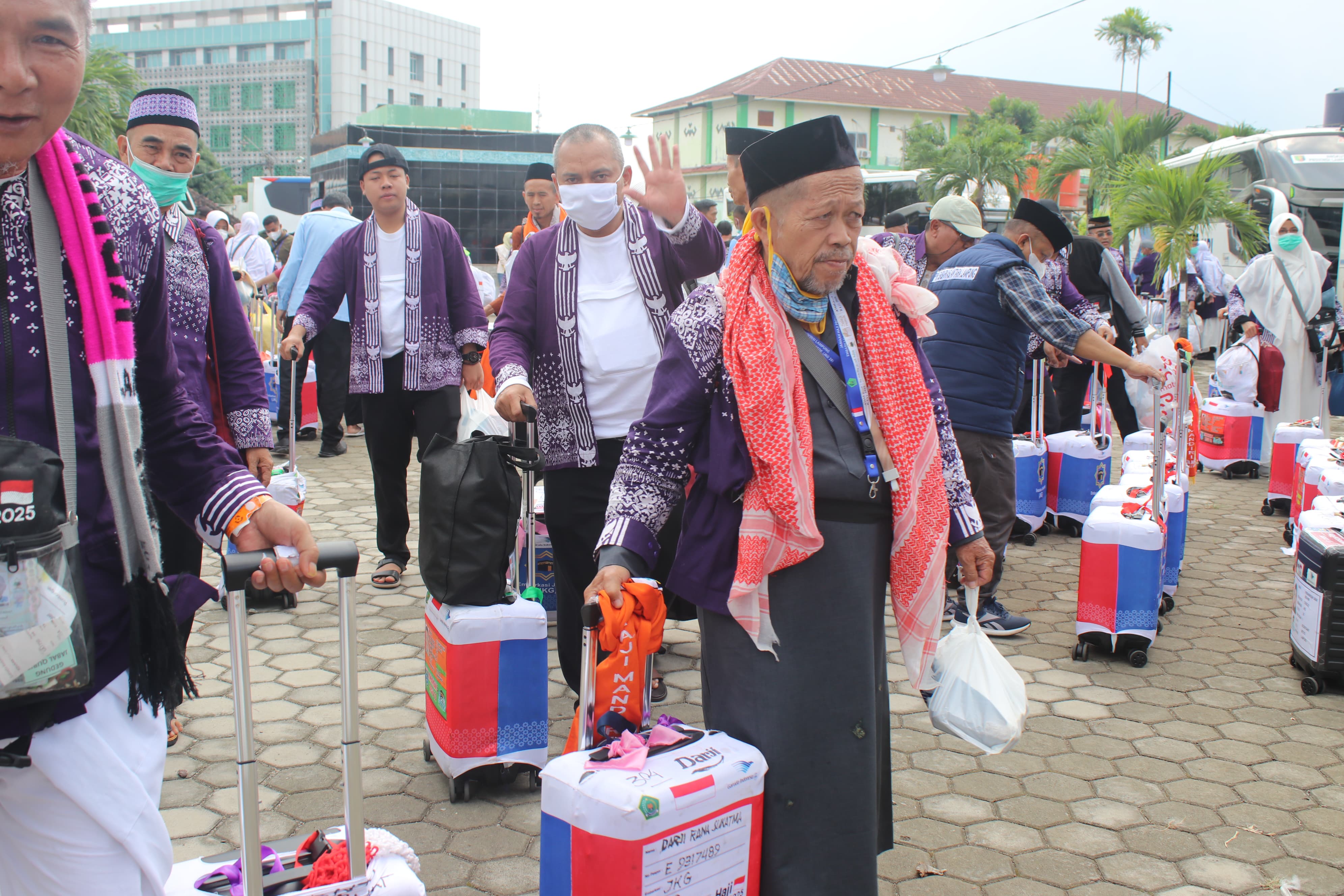 3.137 Jamaah Haji Asal Lampung Telah Tiba di Tanah Air