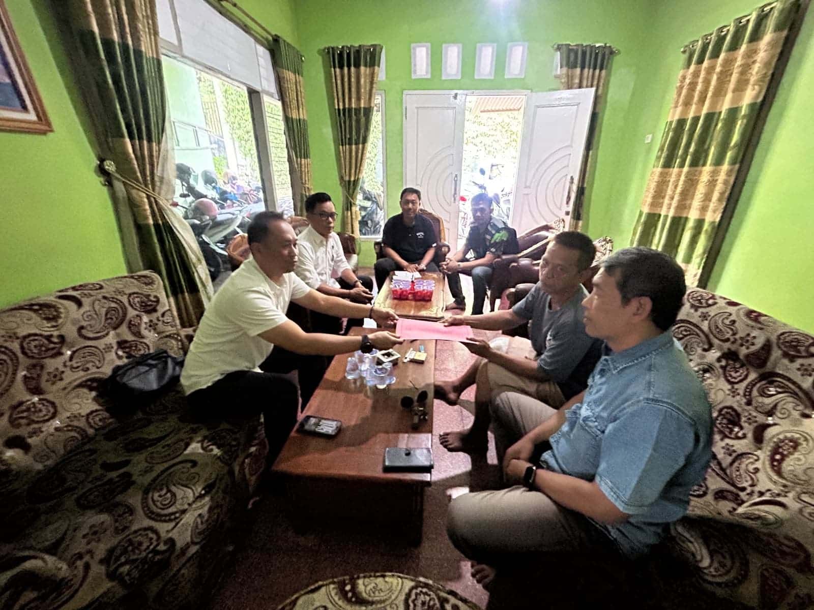 Pencuri Tembaki Warga, Satu Terluka, Polisi Buru Pelaku 
