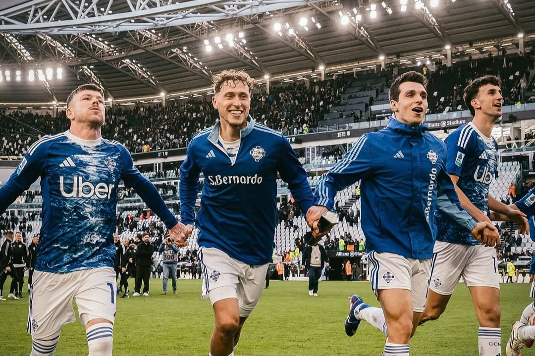 Prediksi Skor Como vs Lecce: Persaingan Papan Atas Lariani, Giallorossi Merangkak dari Zona Degradasi