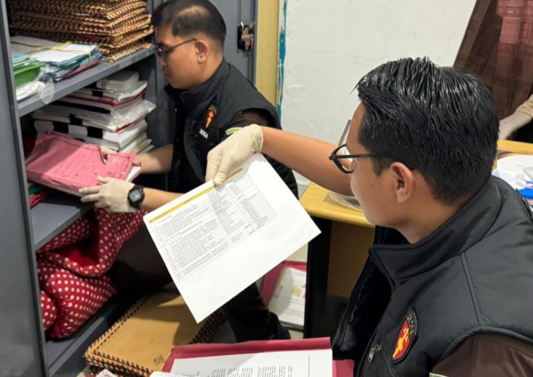 Kantor Bawaslu Tulang Bawang Digeledah Kejari, Pimpinan Lembaga Pengawas Pemilu Mendadak ‘Raib’