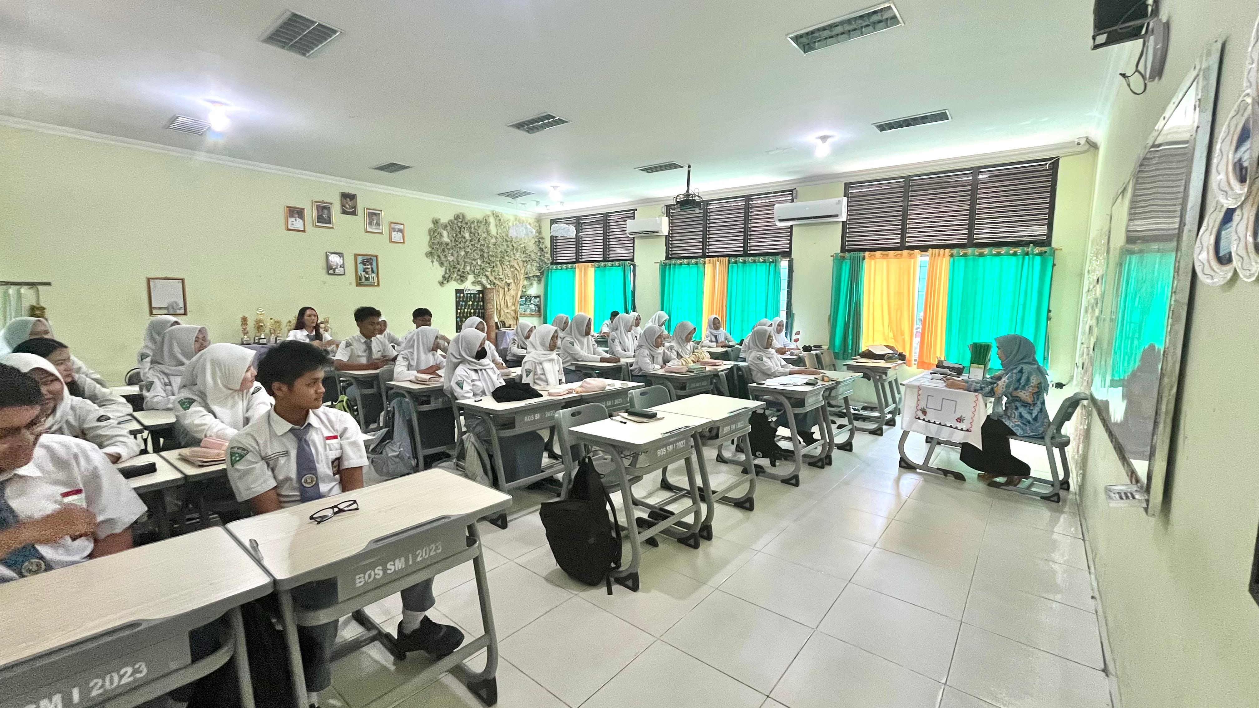 Lestarikan Budaya, SMA di Bandarlampung Kompak Galakkan Program 'Kamis Beradat'