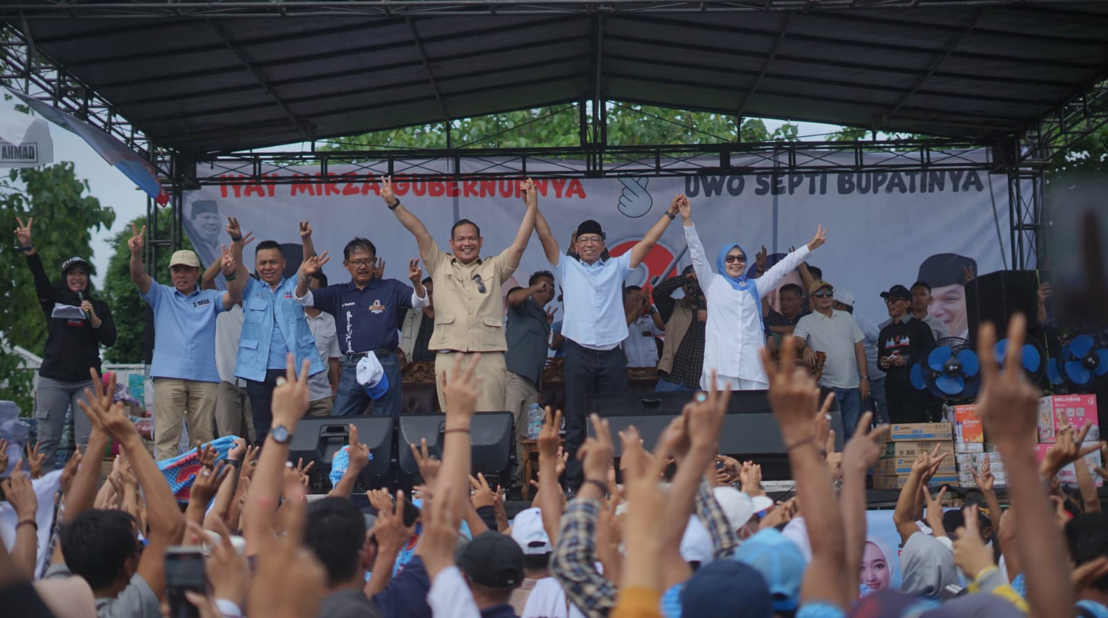 Kampanye Akbar di Pesisir Barat, Rahmat Mirzani Djausal Titip Pesan Jaga Kerukunan