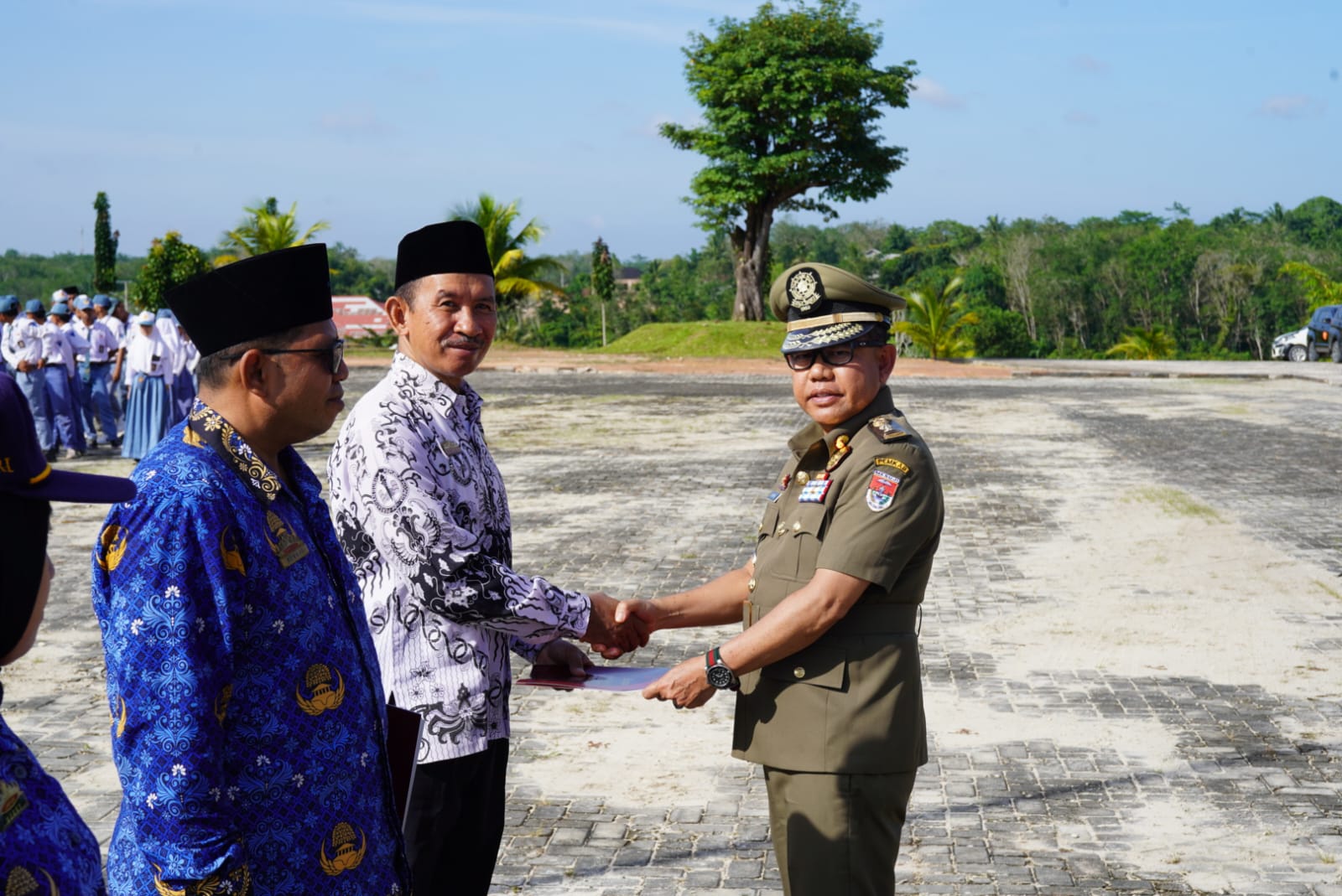 Pimpin Upacara Hari Jadi Provinsi Lampung ke 59, HUT Pol PP dan HUT Ke 61 Linmas, Ini Pesan Sulpakar 