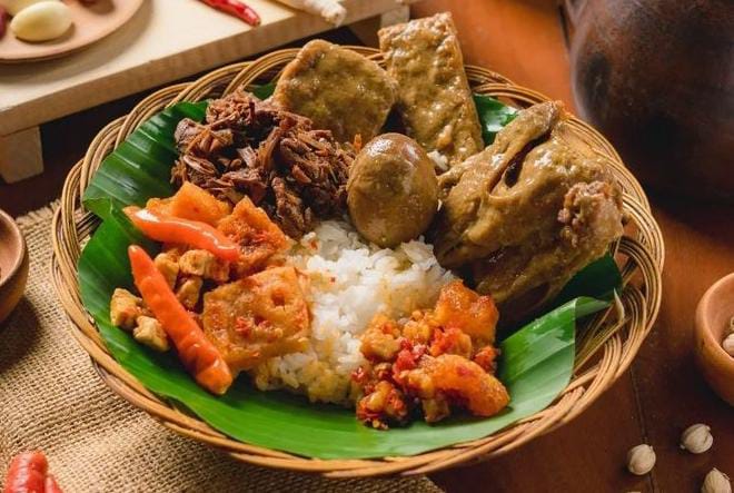Sajikan Hidangan Keraton Otentik, Inilah Kuliner Jogja yang Ada di Bandar Lampung