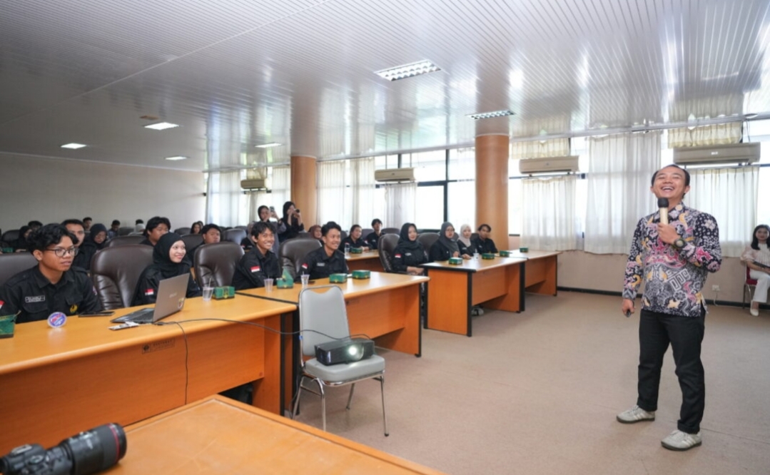 Pahami Peran Strategis Kehumasan,  HIMAGES Belajar Pengelolaan Kehumasan Bersama Humas Unila