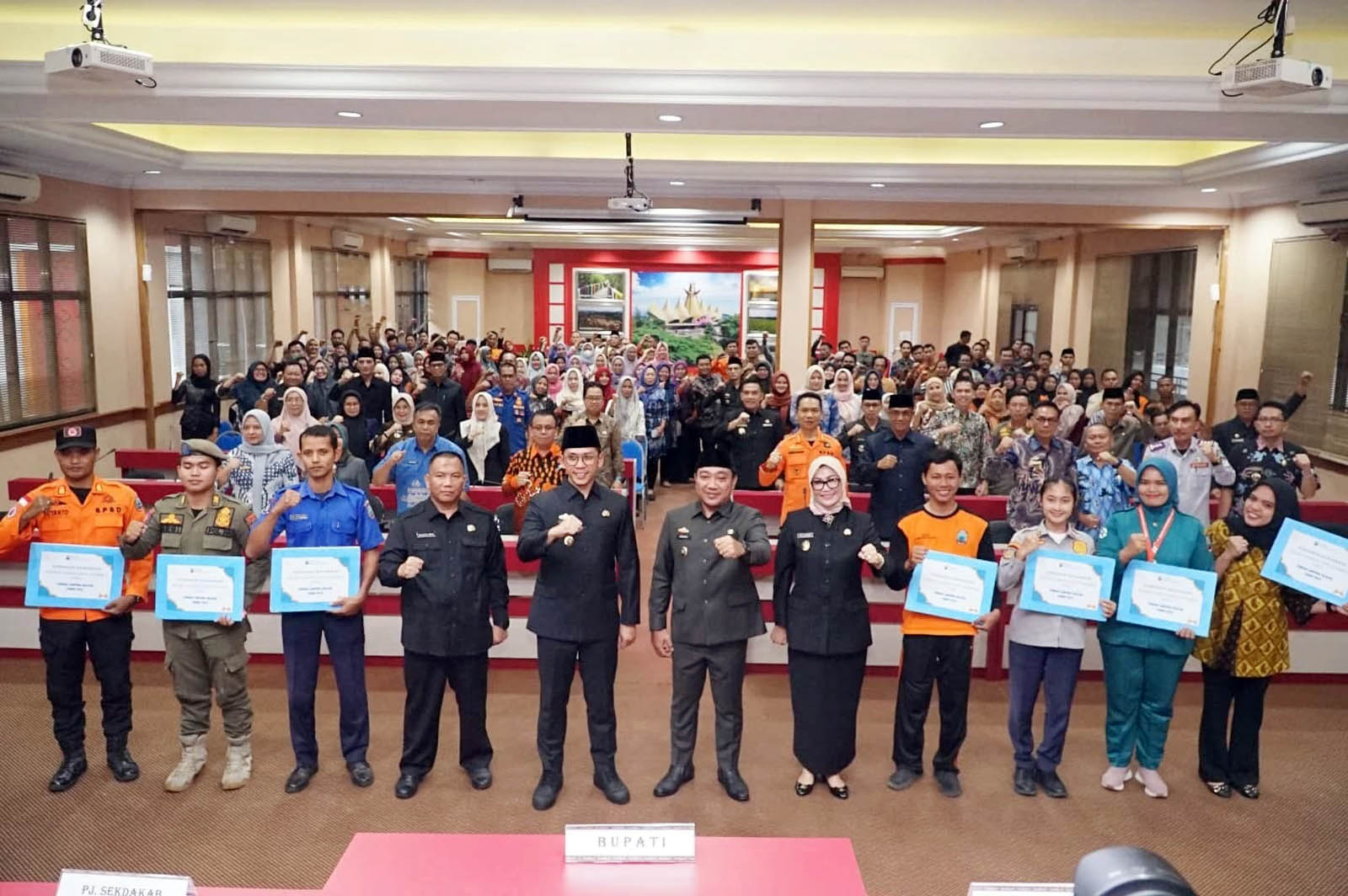 Hamdalah, THR untuk THLS Lampung Selatan Cair