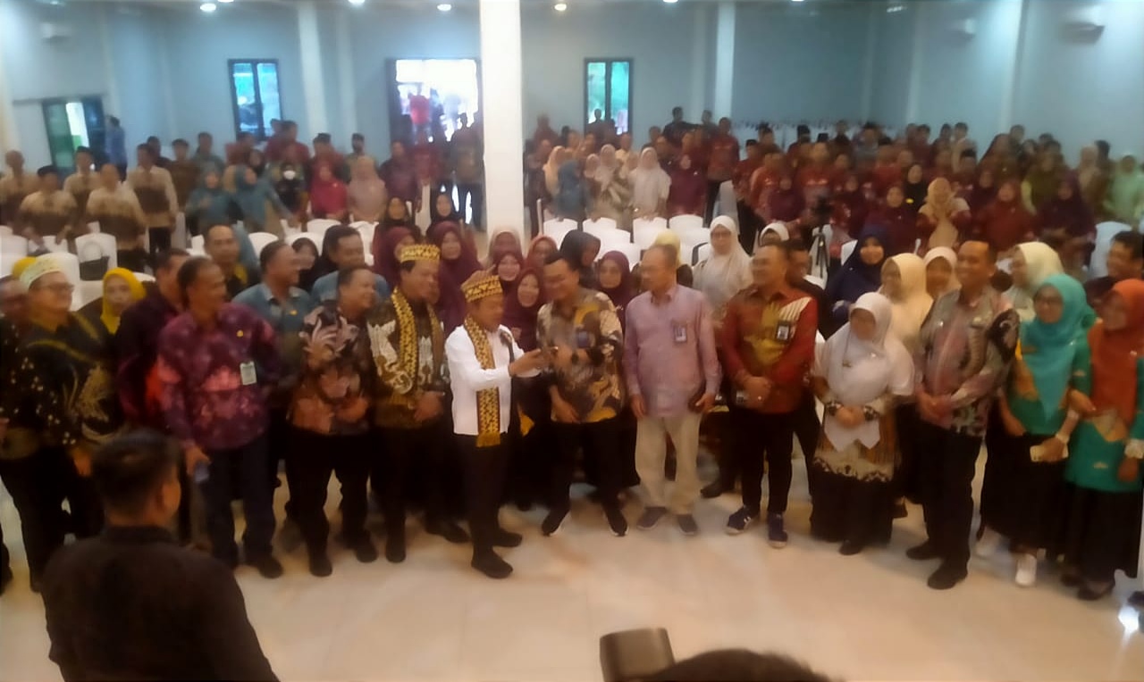 Wamendikdasmen ke Pringsewu, Guru Curhat Soal Dana BOS dan Kurikulum 