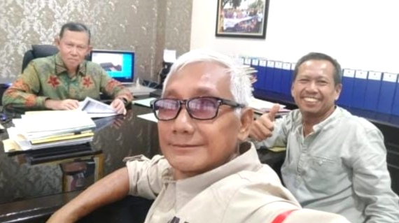 Beredar Foto Sekda Groufie dengan Tim Pemenangan Salah Satu Cagub, Begini Penjelasan Fahrizal Darminto