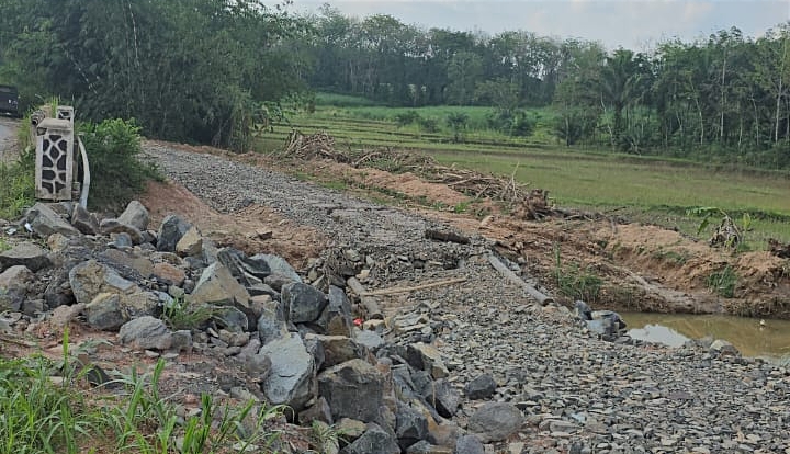 Kualitas Jembatan Alternatif Purwa Agung Way Kanan Dipertanyakan 