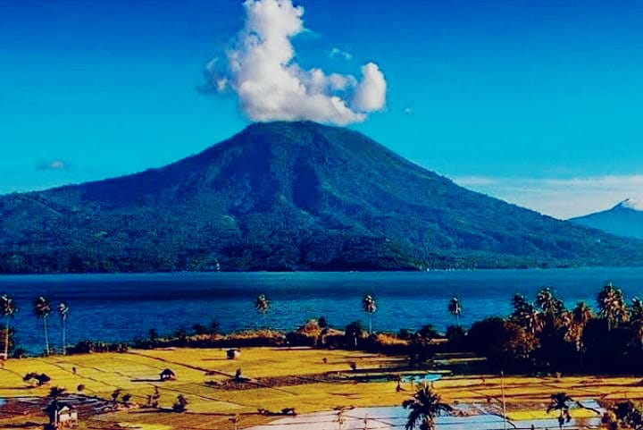 Mengenal Destinasi Wisata Danau Ranau Lampung