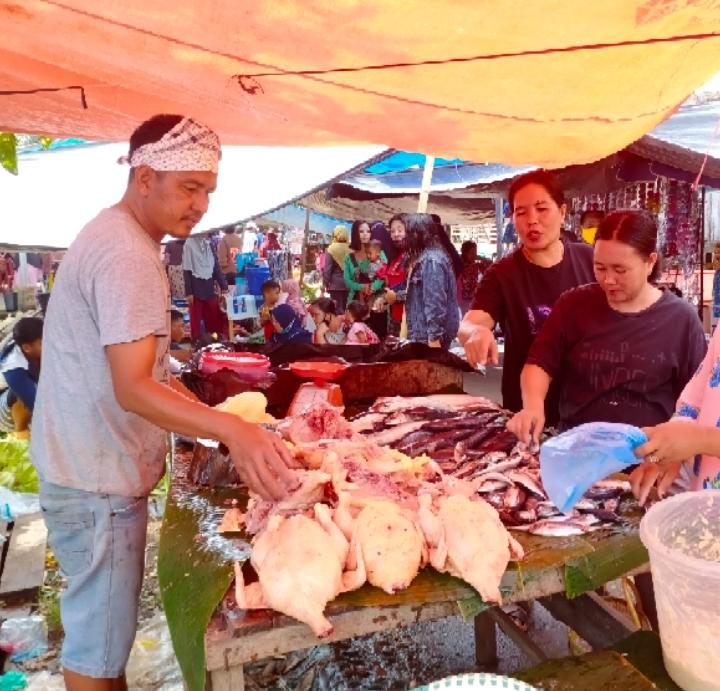 Harga Daging Ayam Potong di Mesuji Normal, Tapi Paling Mahal di Pasar ini
