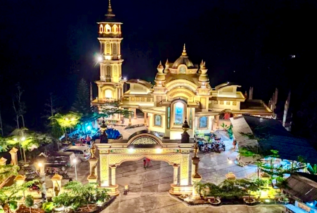 Tiga Wisata Religi Lampung Dengan Pesona Alam Indah, Alternatif Liburan Low Budget Sambil Ibadah