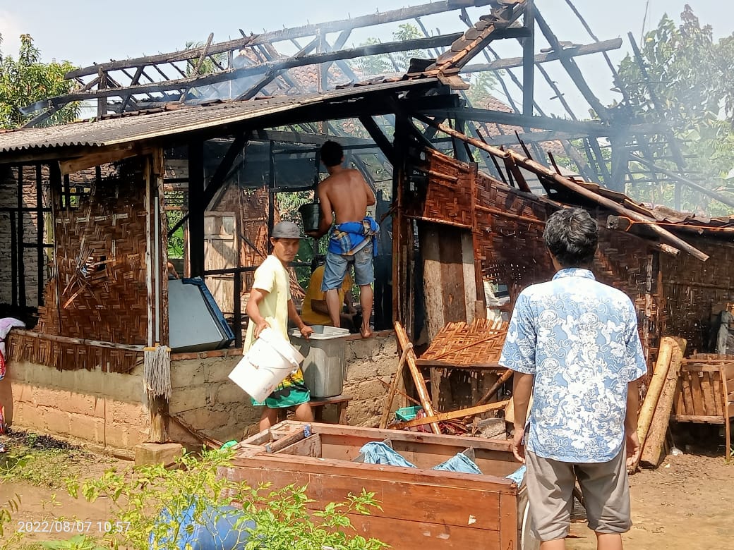 Rumah Warga di Tubaba Ini Habis Dilahap Si jago Merah