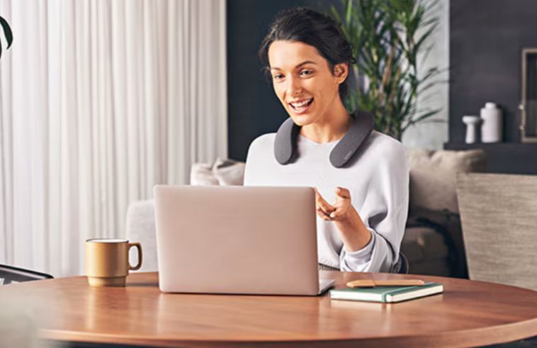 Pertama di Dunia! Speaker Bluetooth Tali Leher Sony SRS-NS7 Paling Canggih