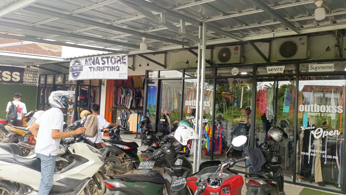 Barang Branded Cuma Rp25 Ribu, Bisnis Thrifting Mampu Buka Peluang Untung Jutaan Rupiah