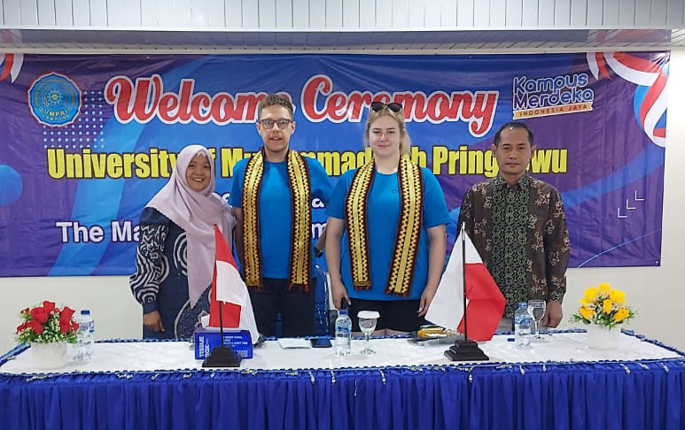 Dosen dan Mahasiswa Mozavian Academy in Plock Polandia Kunjungi Universitas Muhammadiyah Pringsewu La