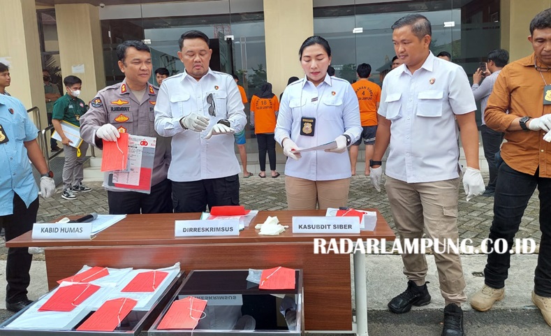 Polda Lampung Limpahkan 6 Tersangka Joki CPNS Kejaksaan yang Salah Satunya Dikabarkan Anak Kadis