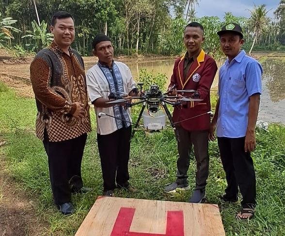 Drone Agriculture Mahasiswa Teknokrat Melesat di Udara, Bantu Petani Lampung Timur