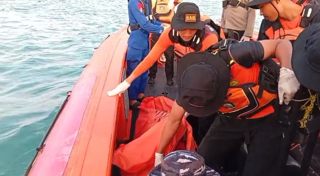 Sesosok Mayat Anonim Ditemukan Mengapung di Laut Lampung