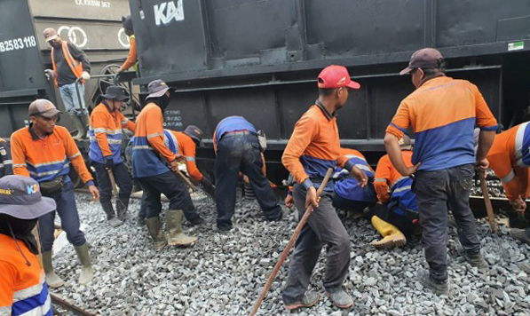 Jalur Kereta Api Tanjung Karang-Kertapati Amblas Lagi, Enam Perjalanan Dibatalkan 